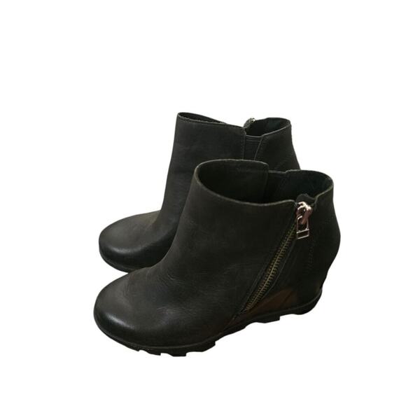 Sorel Shoes - Sorel Wedge Side Zip Bootie Black Womens 6.5 Leather